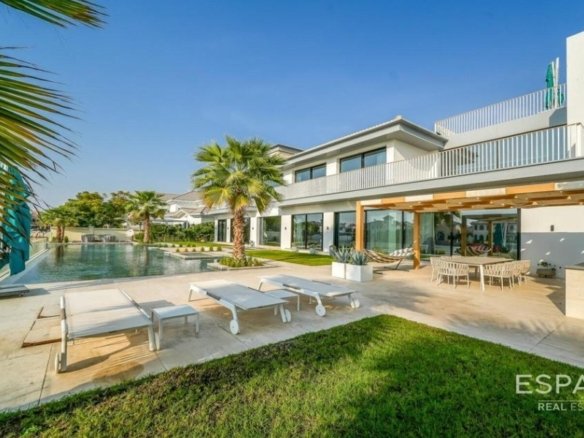 Signature Villa — Frond P, Palm Jumeirah