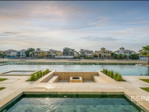 Signature Villa — Frond P, Palm Jumeirah