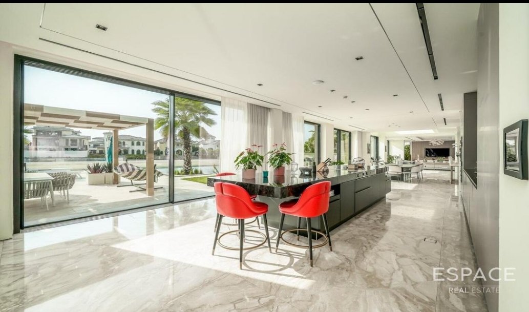 Signature Villa — Frond P, Palm Jumeirah